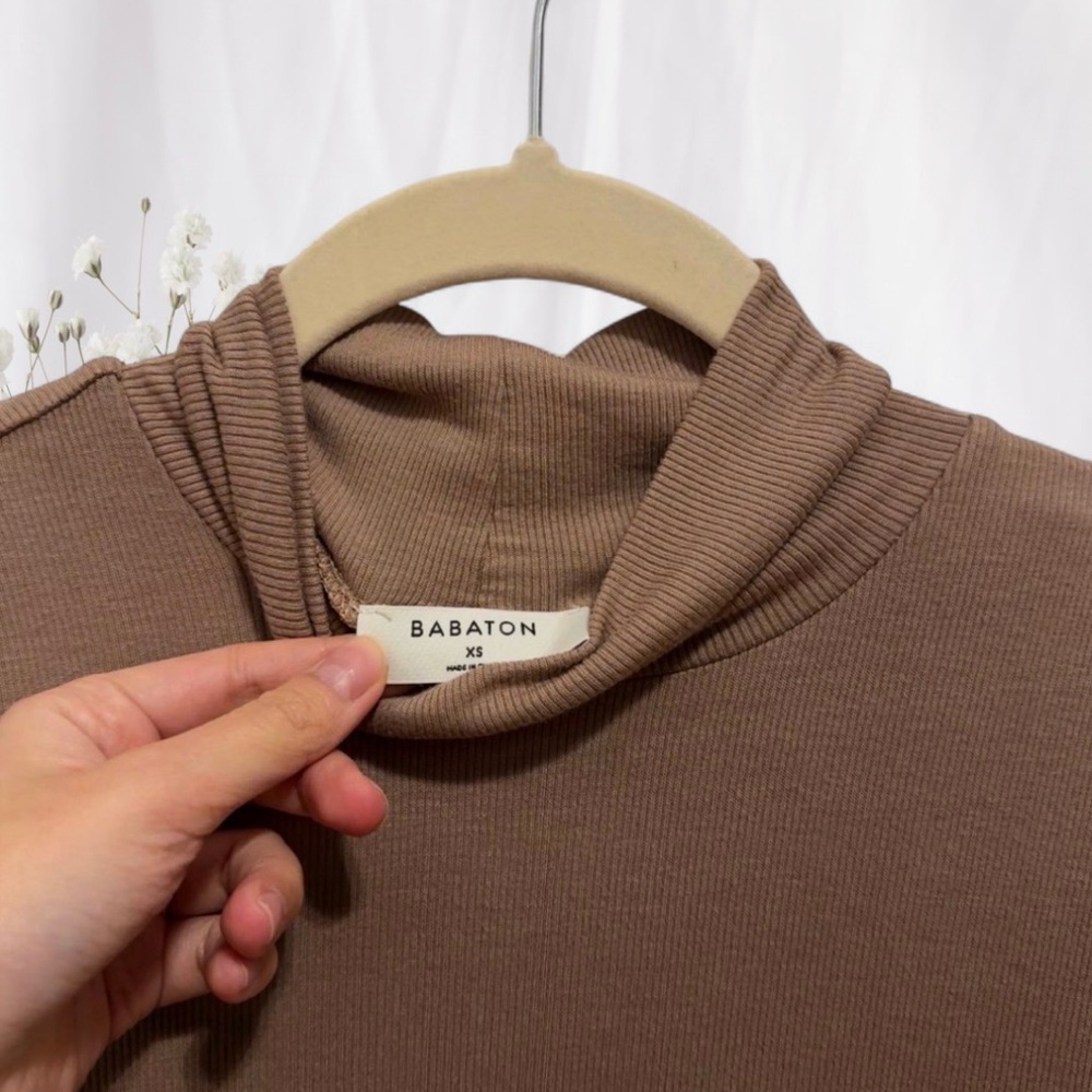 Aritzia Babaton Turtleneck Longsleeves Top - Picture 3 of 4